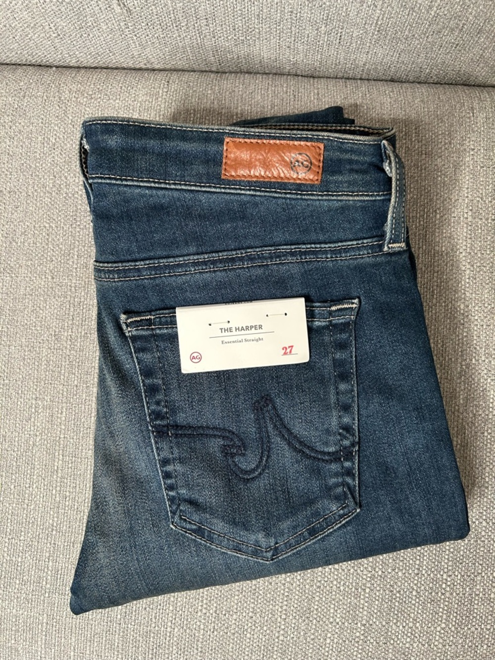 AG The Harper straight leg Jeans